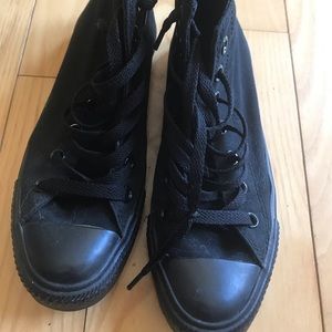 Black Converse